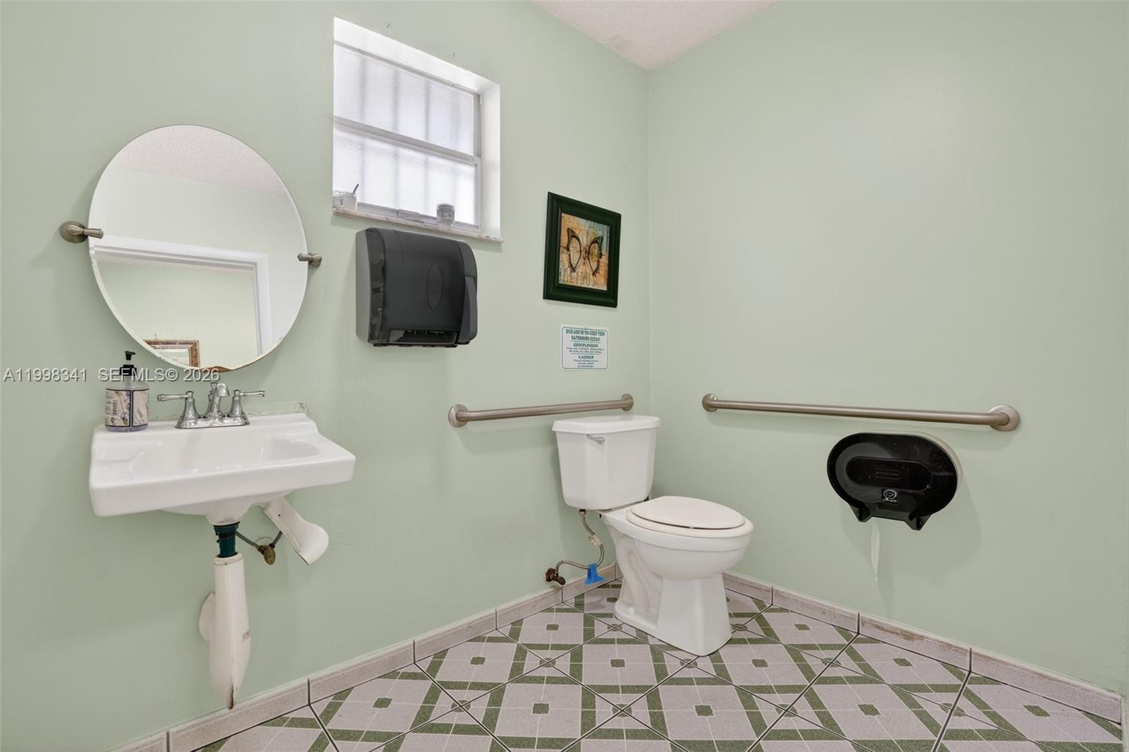 ZENA GDNS - Commercial Sale