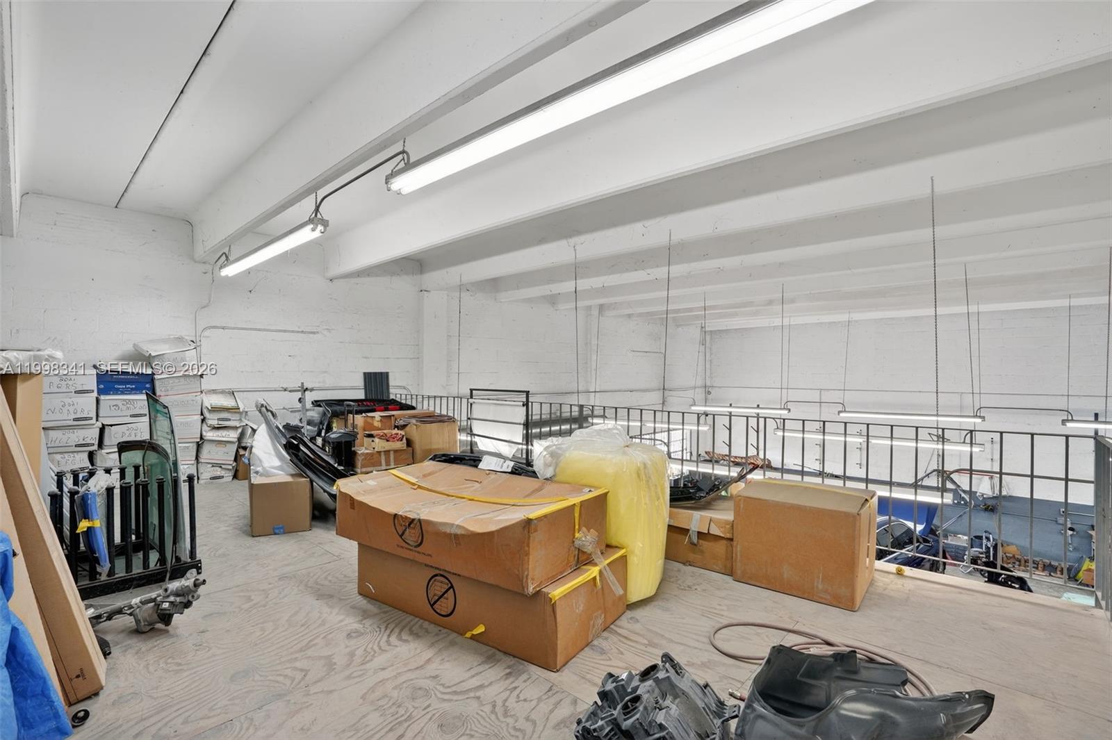 ZENA GDNS - Commercial Sale