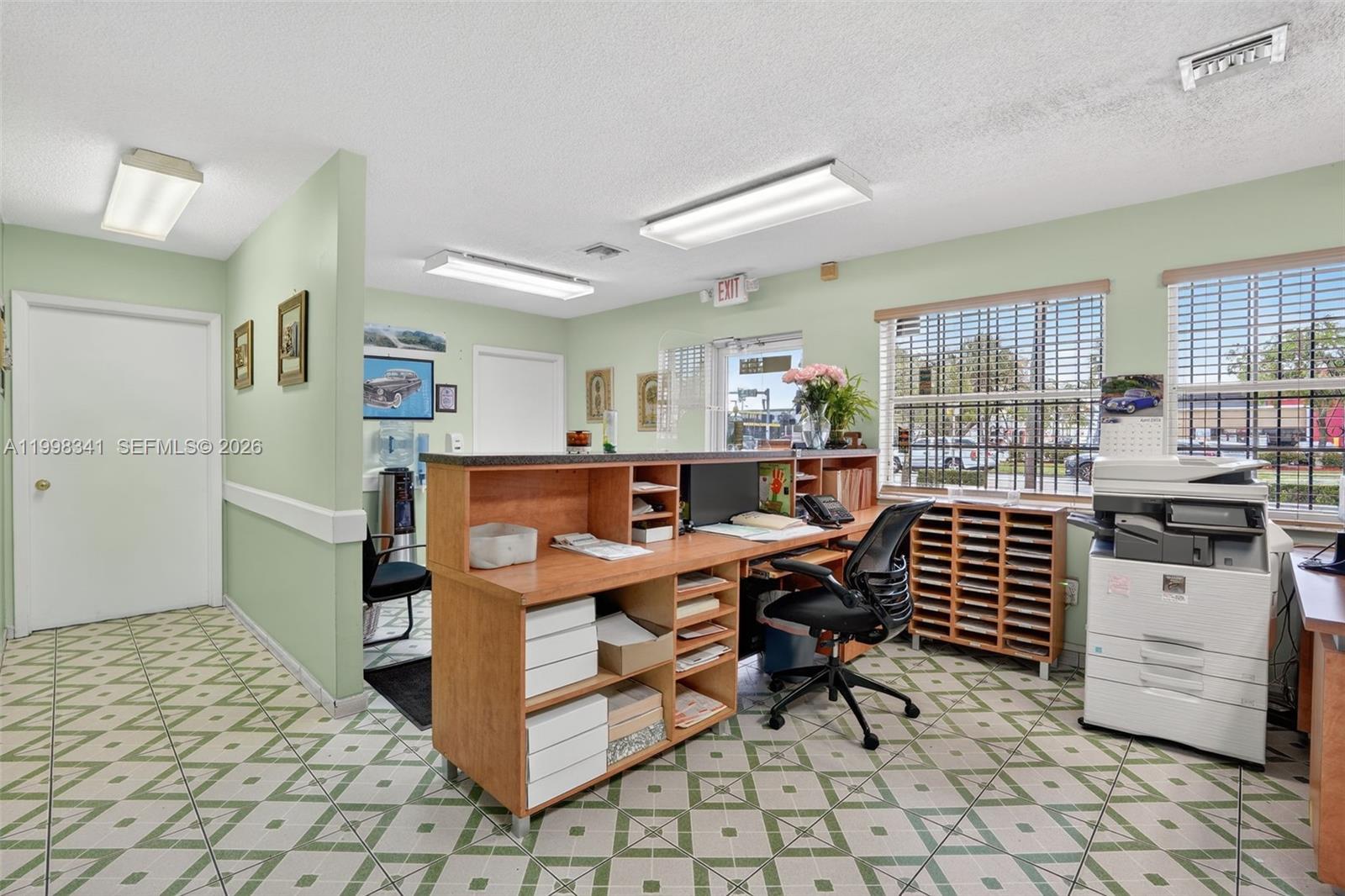 ZENA GDNS - Commercial Sale