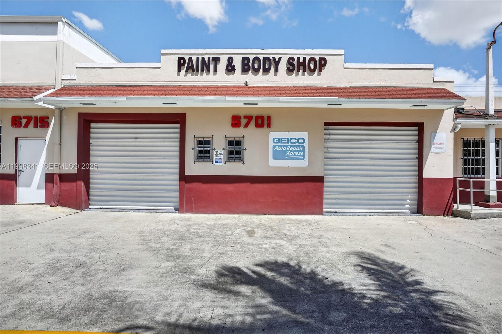 ZENA GDNS - Commercial Sale