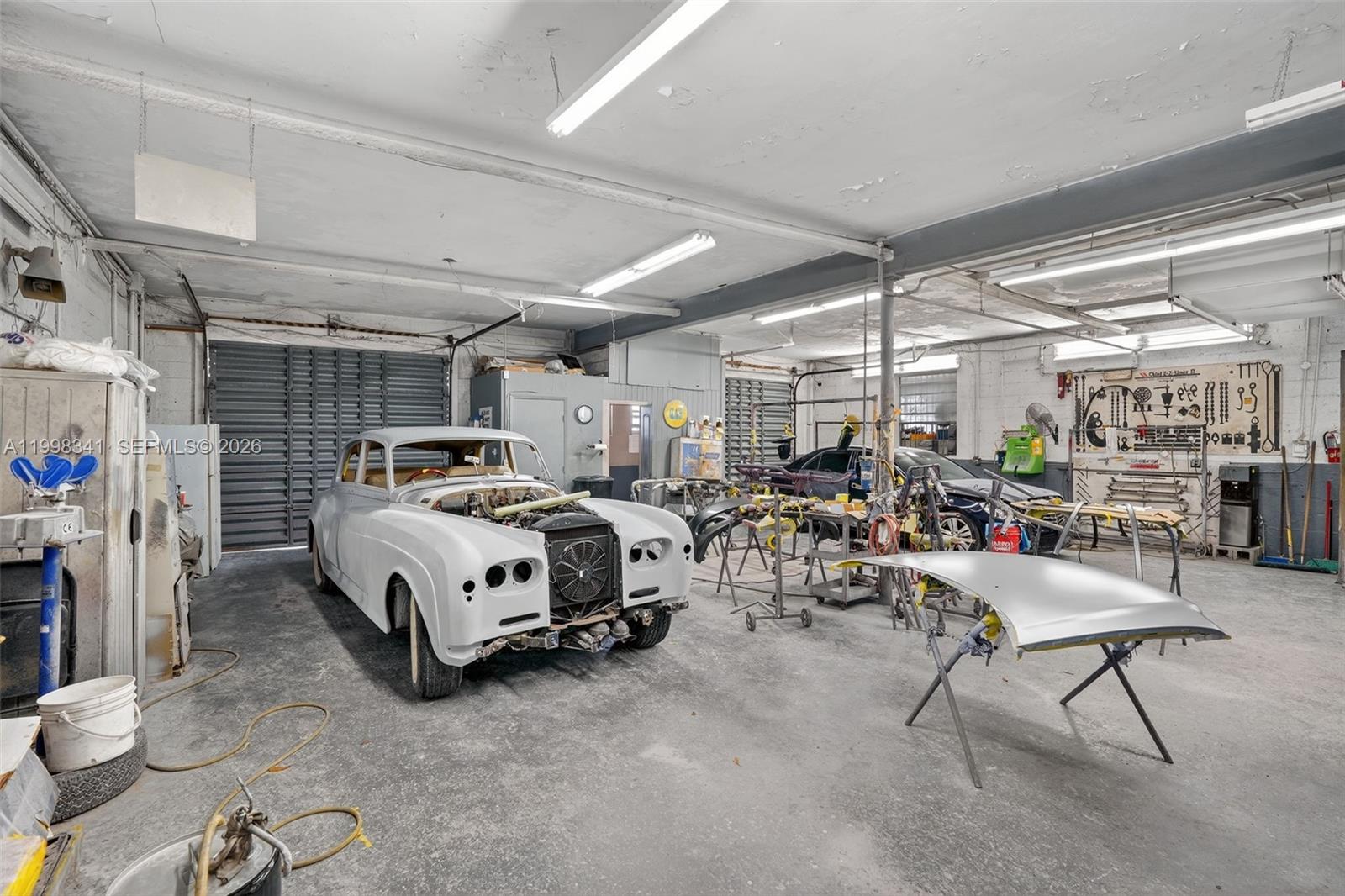 ZENA GDNS - Commercial Sale