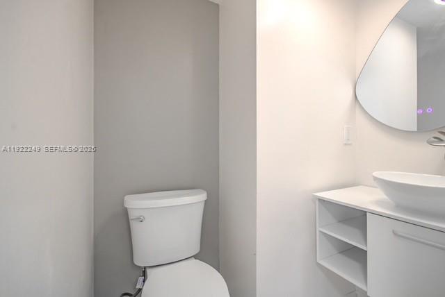 BEACON HILL CONDO - Residential