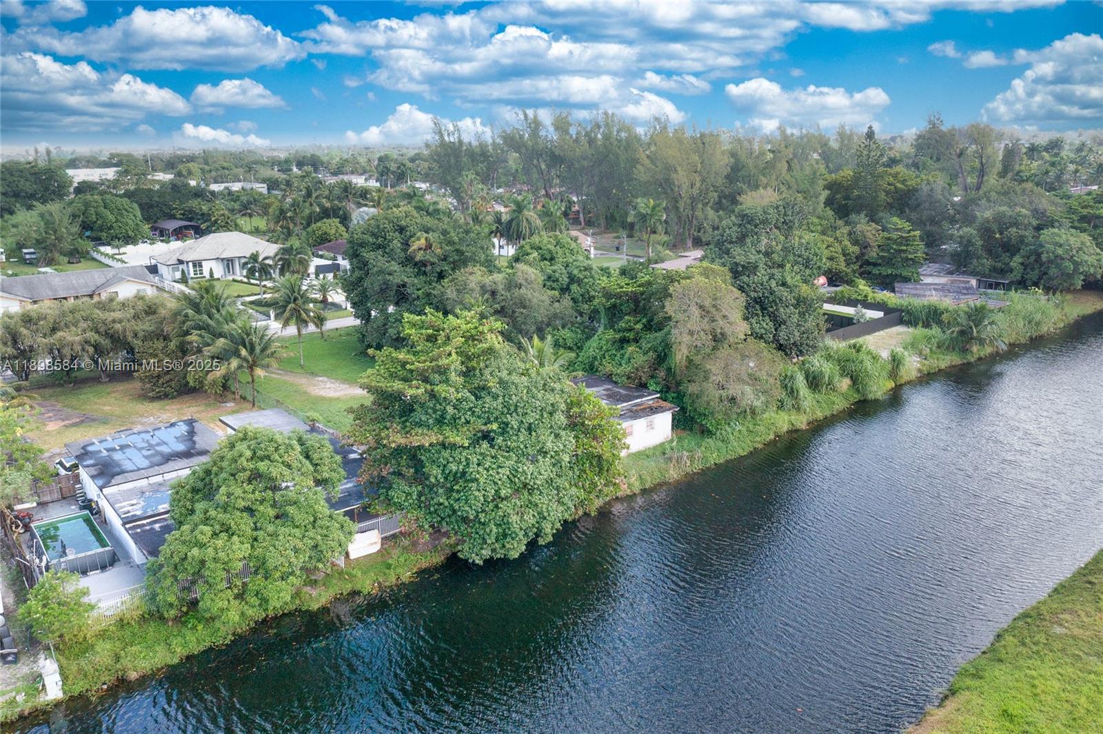 LITTLE RIVER FARMS - Residential