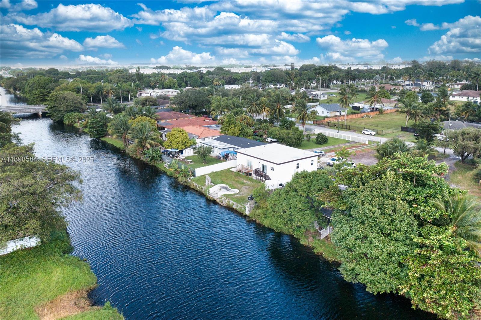 LITTLE RIVER FARMS - Residential