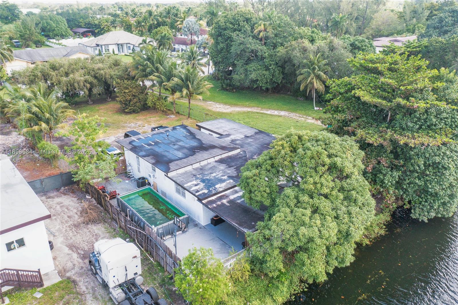 LITTLE RIVER FARMS - Residential