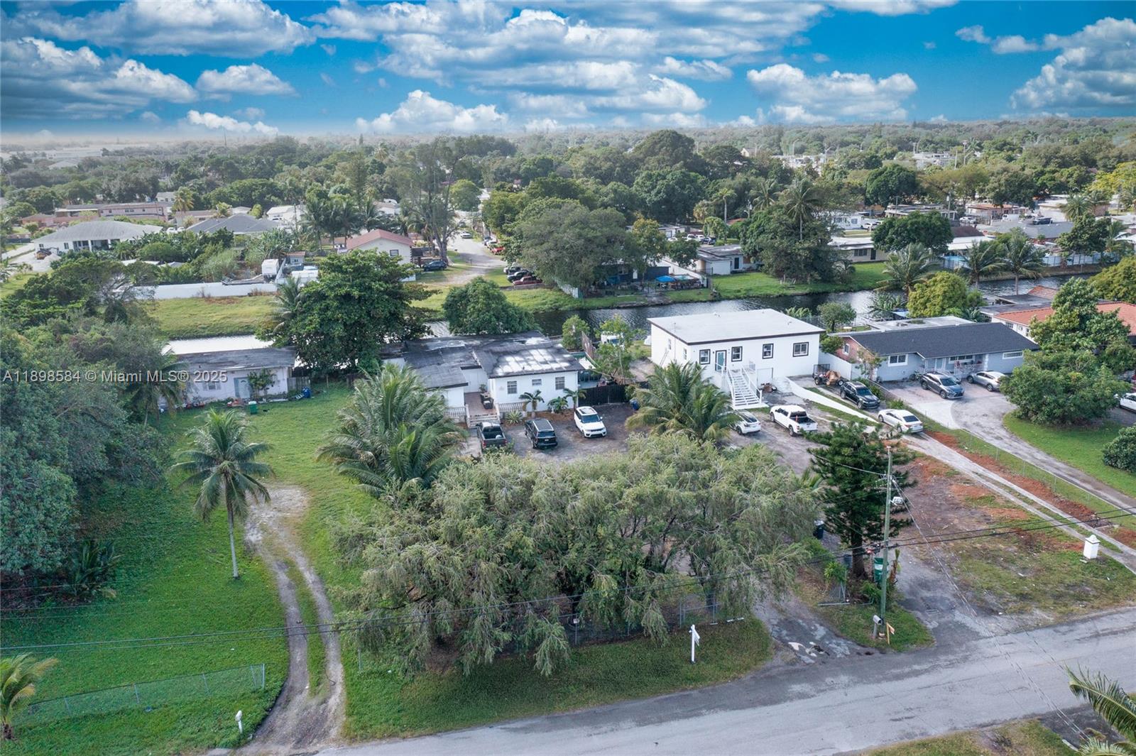 LITTLE RIVER FARMS - Residential