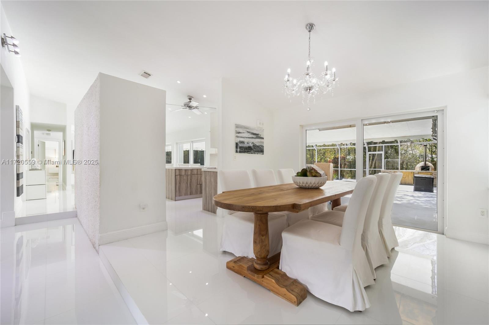 SNAPPER CREEK GROVES - Residential