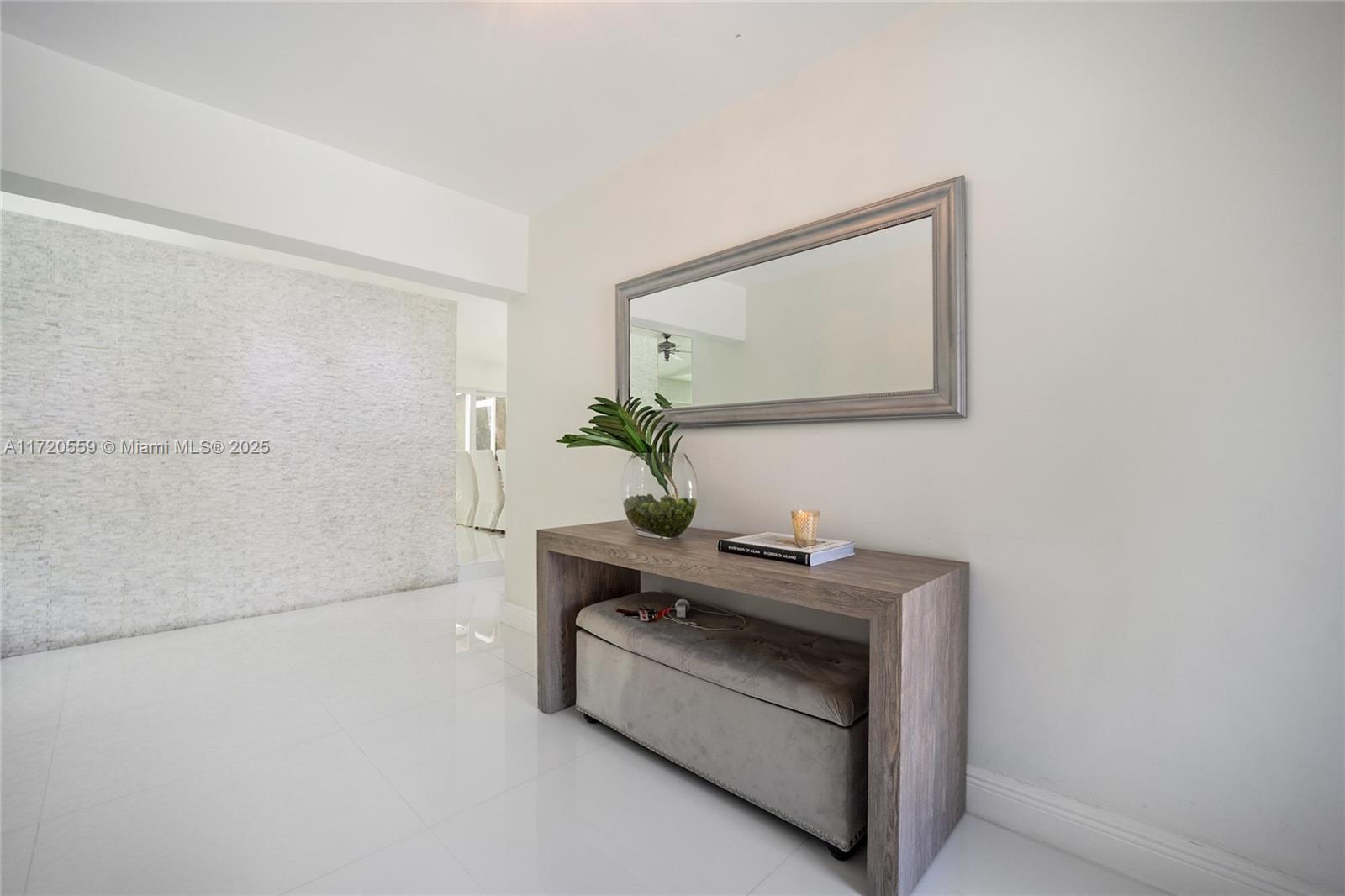 SNAPPER CREEK GROVES - Residential