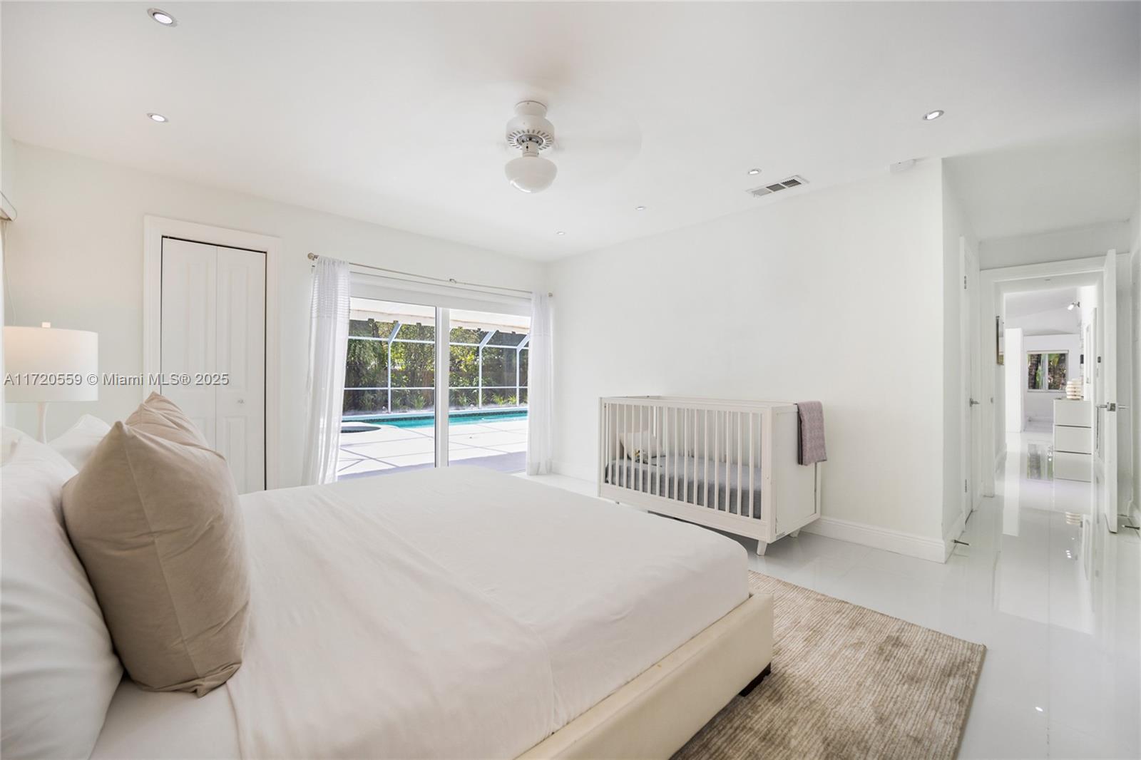 SNAPPER CREEK GROVES - Residential