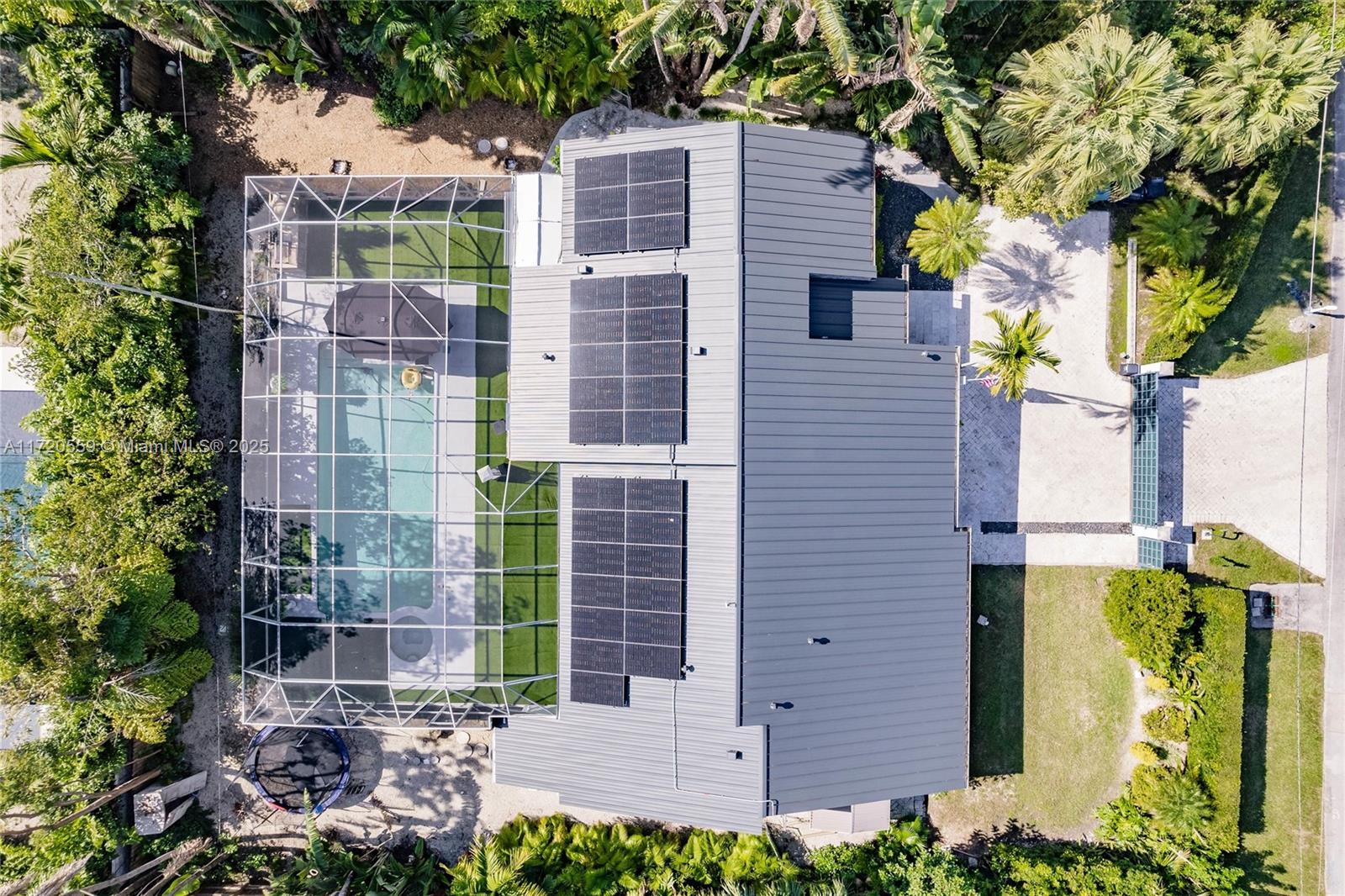 SNAPPER CREEK GROVES - Residential