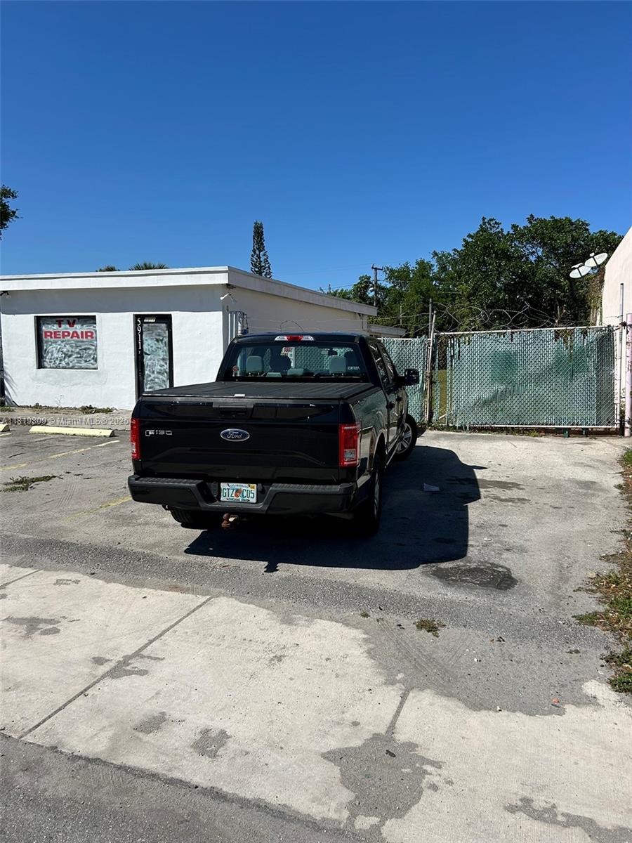 Store front property in heavy traffic (West Hallandale Beach Blvd) Less than a block from State Rd 7 free standing building with lots of lot space.
New roof come and start you business in West Park. You can also purchase the property next door and this one with Owner financing.