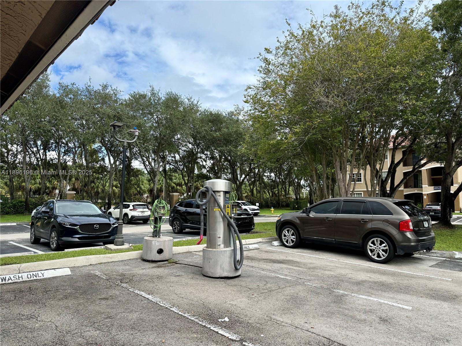 MARQUESA CONDO - Residential Lease
