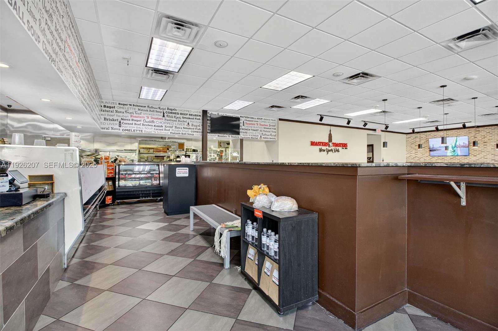 Fully Turnkey Restaurant For Sale In The Heart Of Pinecrest