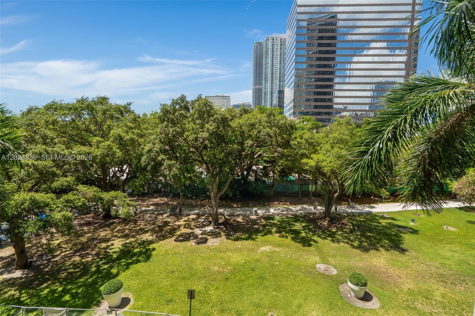 ICON BRICKELL NO TWO - Residential