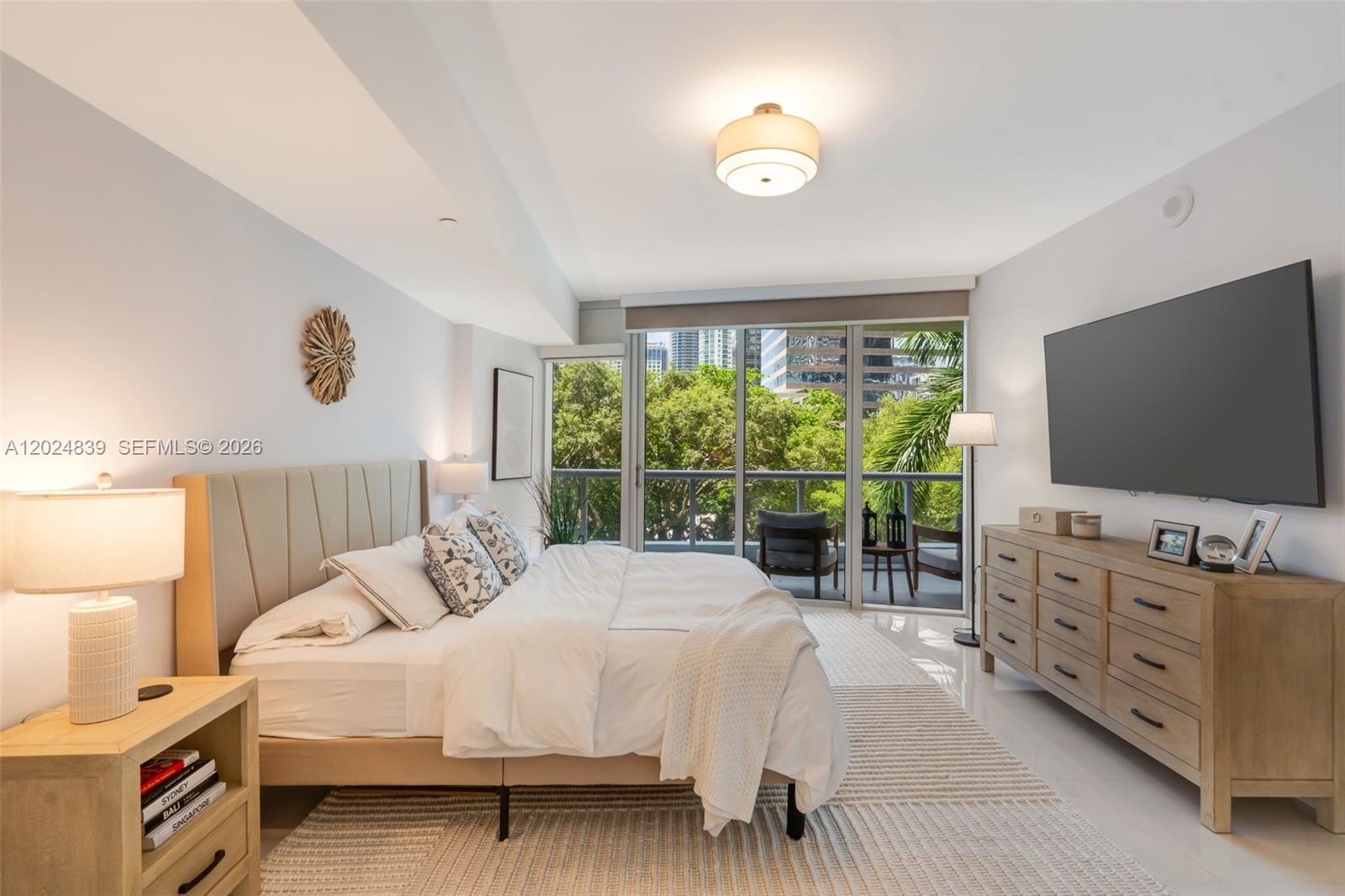 ICON BRICKELL NO TWO - Residential