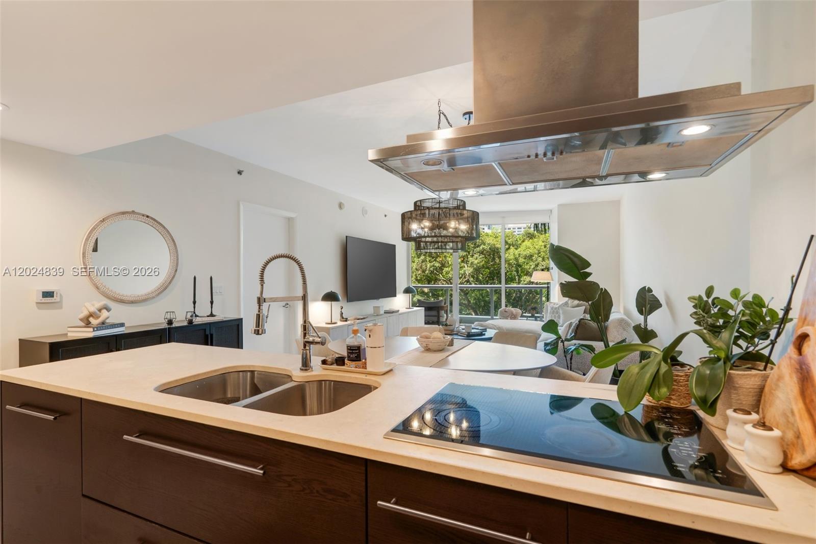 ICON BRICKELL NO TWO - Residential