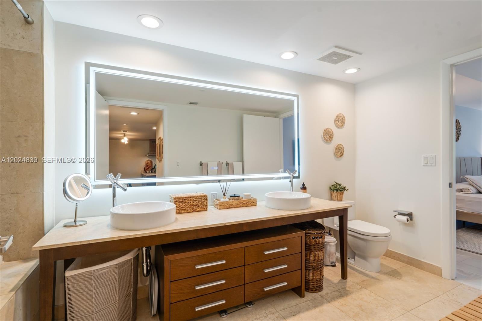 ICON BRICKELL NO TWO - Residential