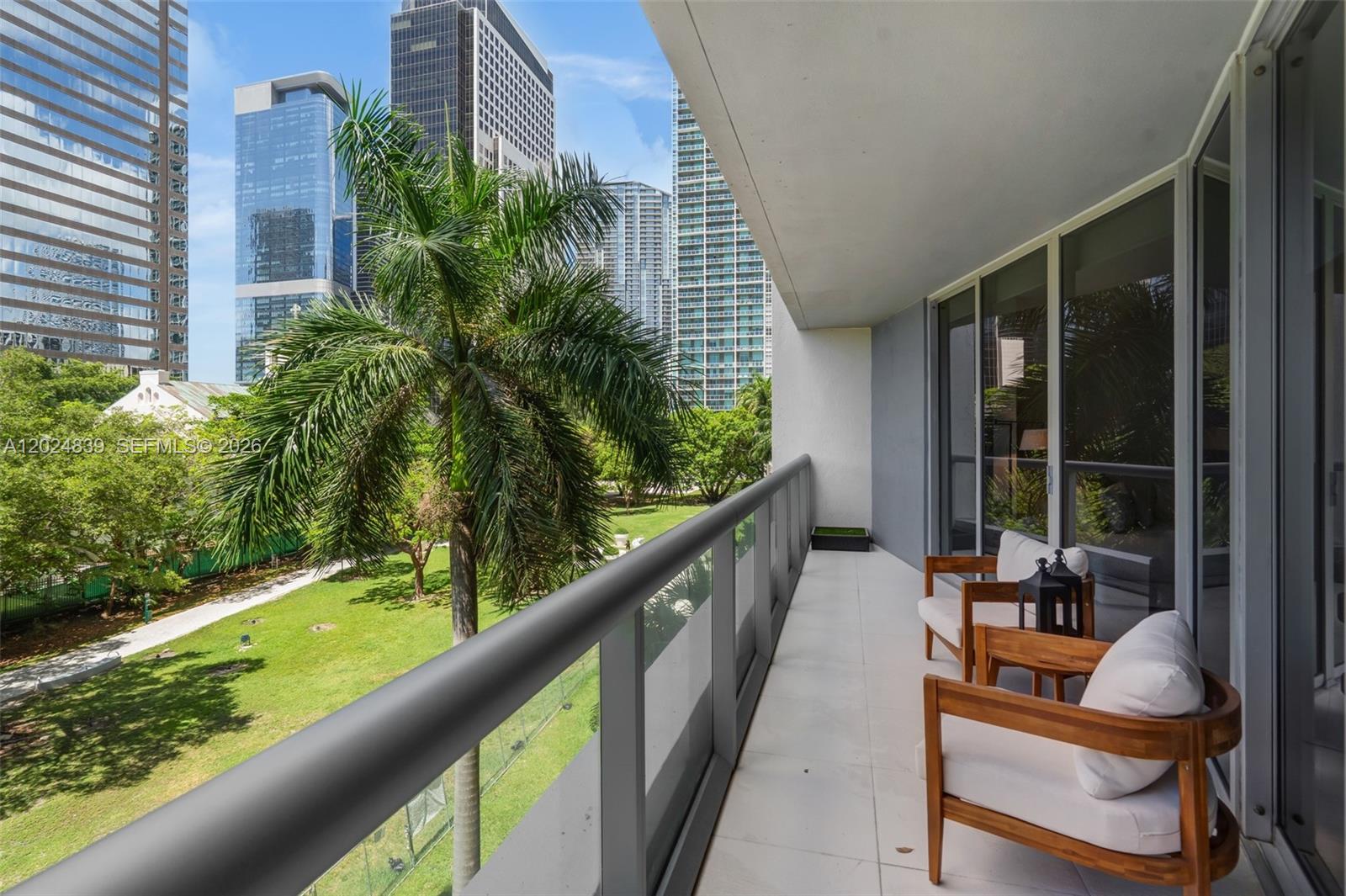 ICON BRICKELL NO TWO - Residential
