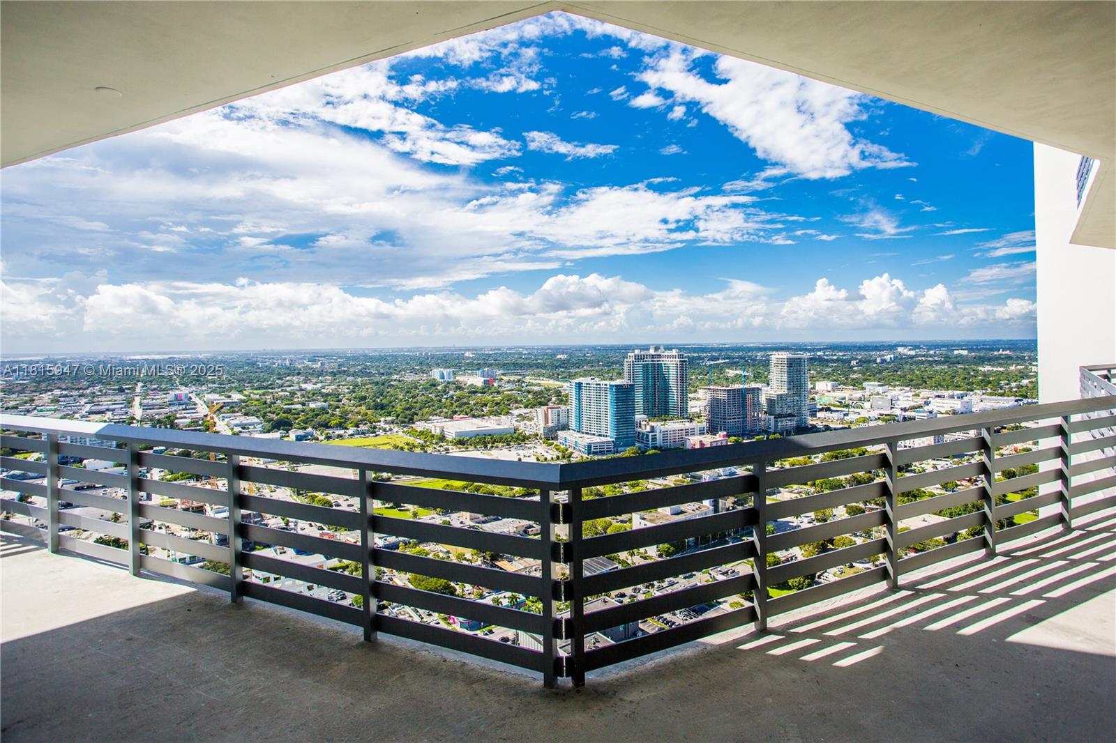 ICON BAY CONDO - Residential Lease