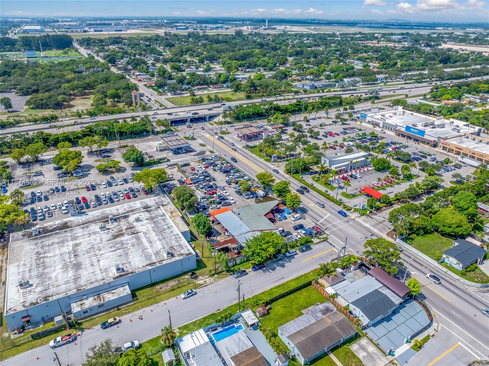 MIAMI GARDENS - Land