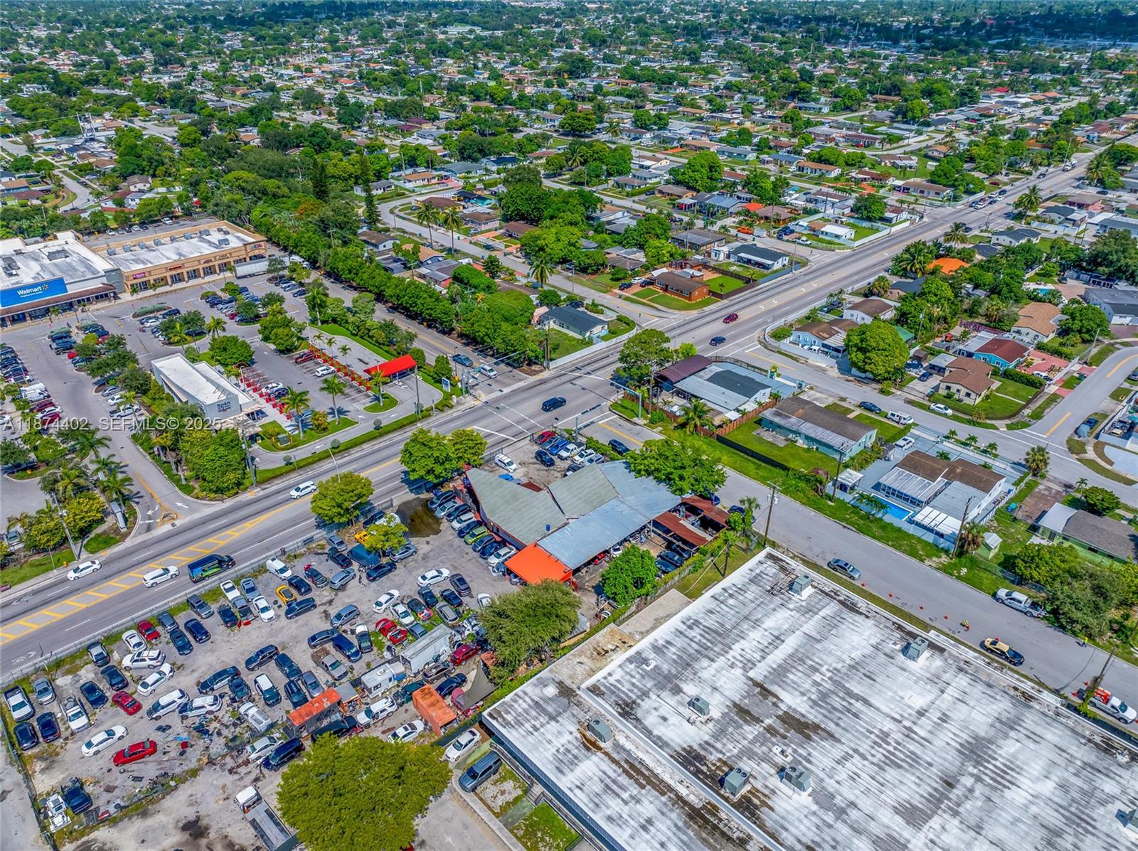 MIAMI GARDENS - Land