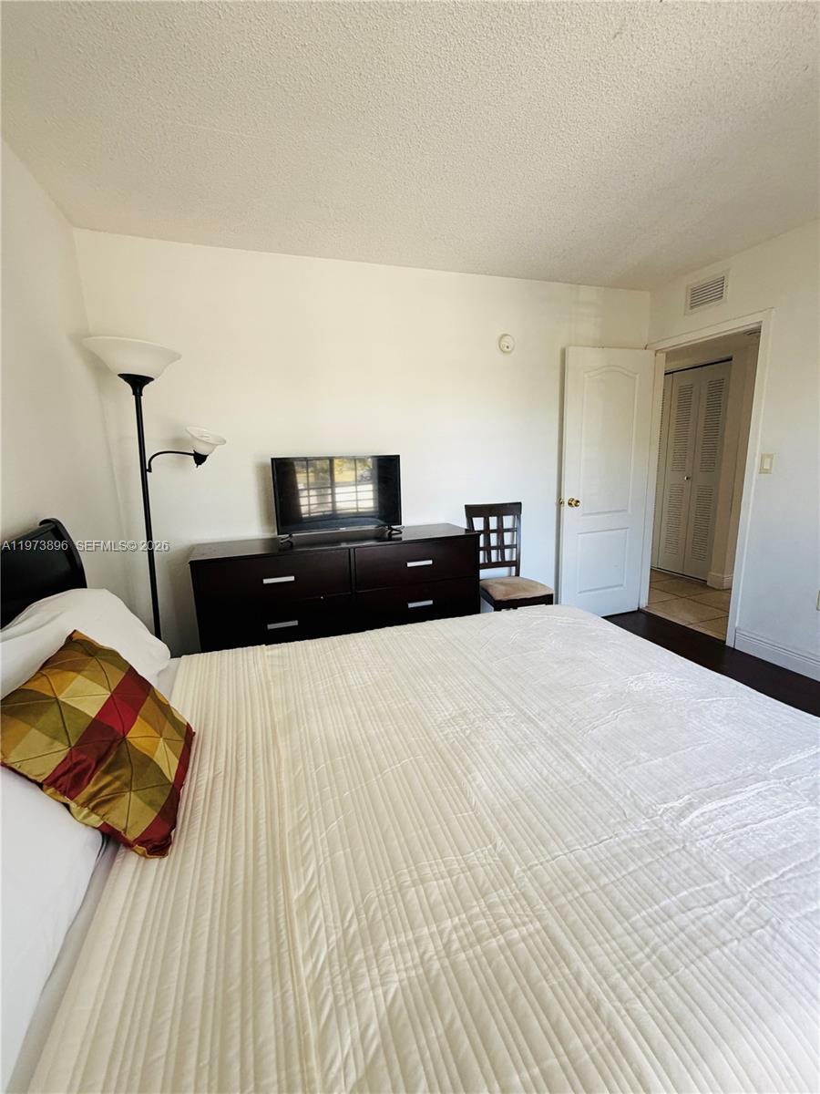 DORAL GARDENS II CONDO - Residential Lease