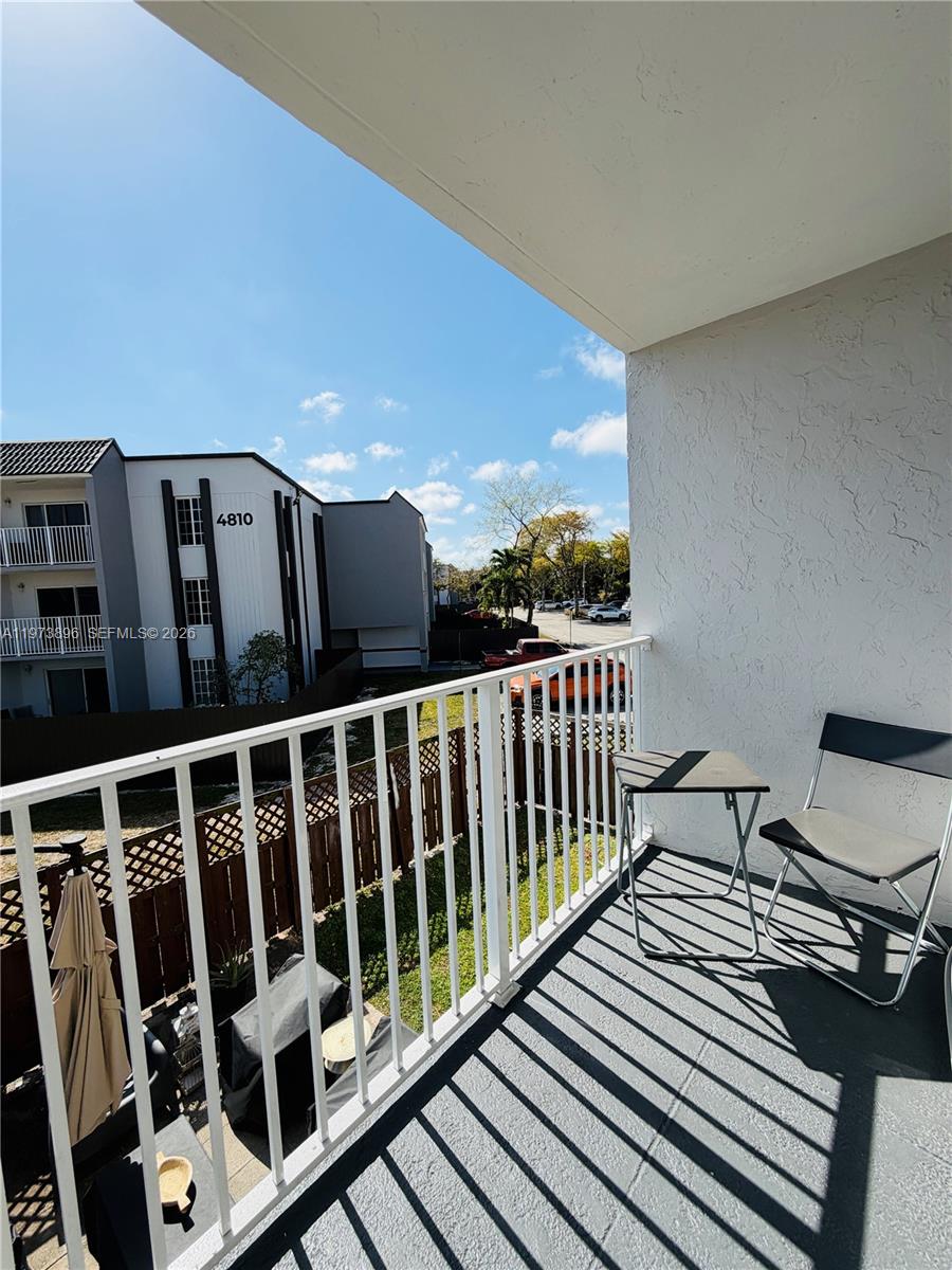 DORAL GARDENS II CONDO - Residential Lease