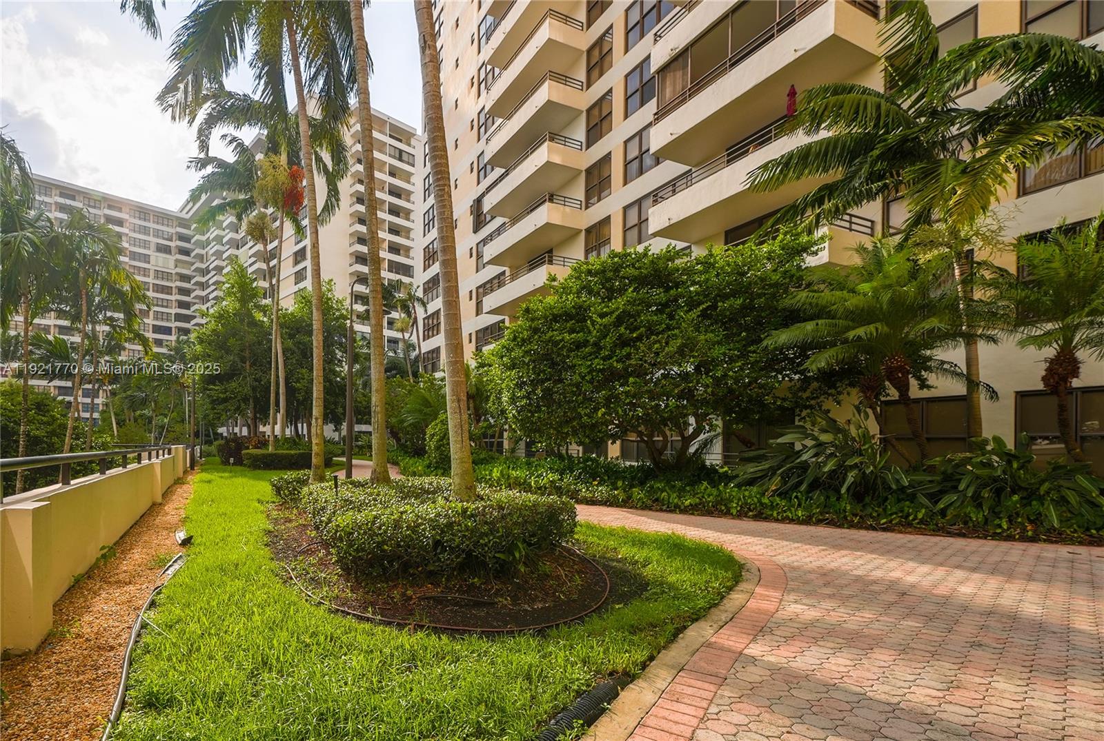 OLYMPUS CONDO PHASE - Residential