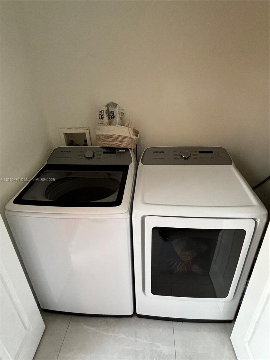 VILLA VIZCAYA CONDO - Residential