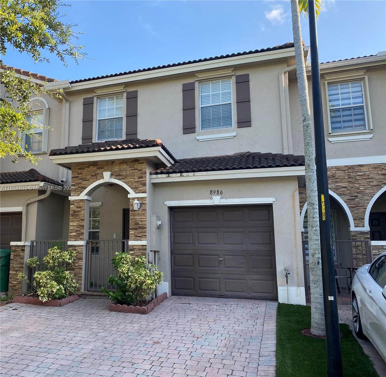 Spacious Lake View Townhouse for Rent in the Desirable Community Isles at Bayshore in Cutler Bay. Freshly painted and new stainless steal appliances, vinyl flooring on stairs and second floor. 1-car garage plus 2-ca r driveway and guest paring. Community's amenities include: Clubhouse, community pool, gym, social area, kids' playground and plenty of green areas.