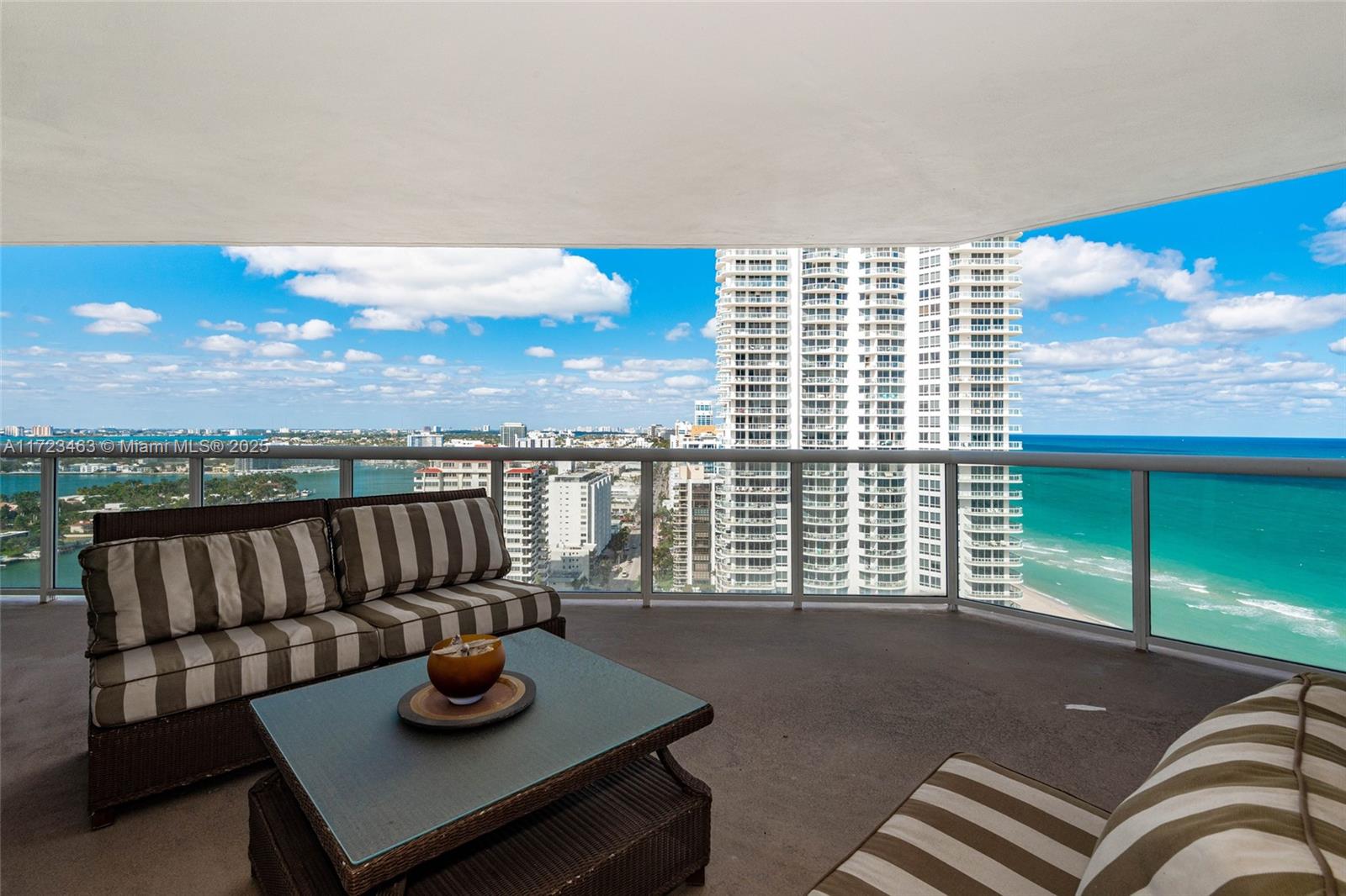 6301 Collins Ave 2608