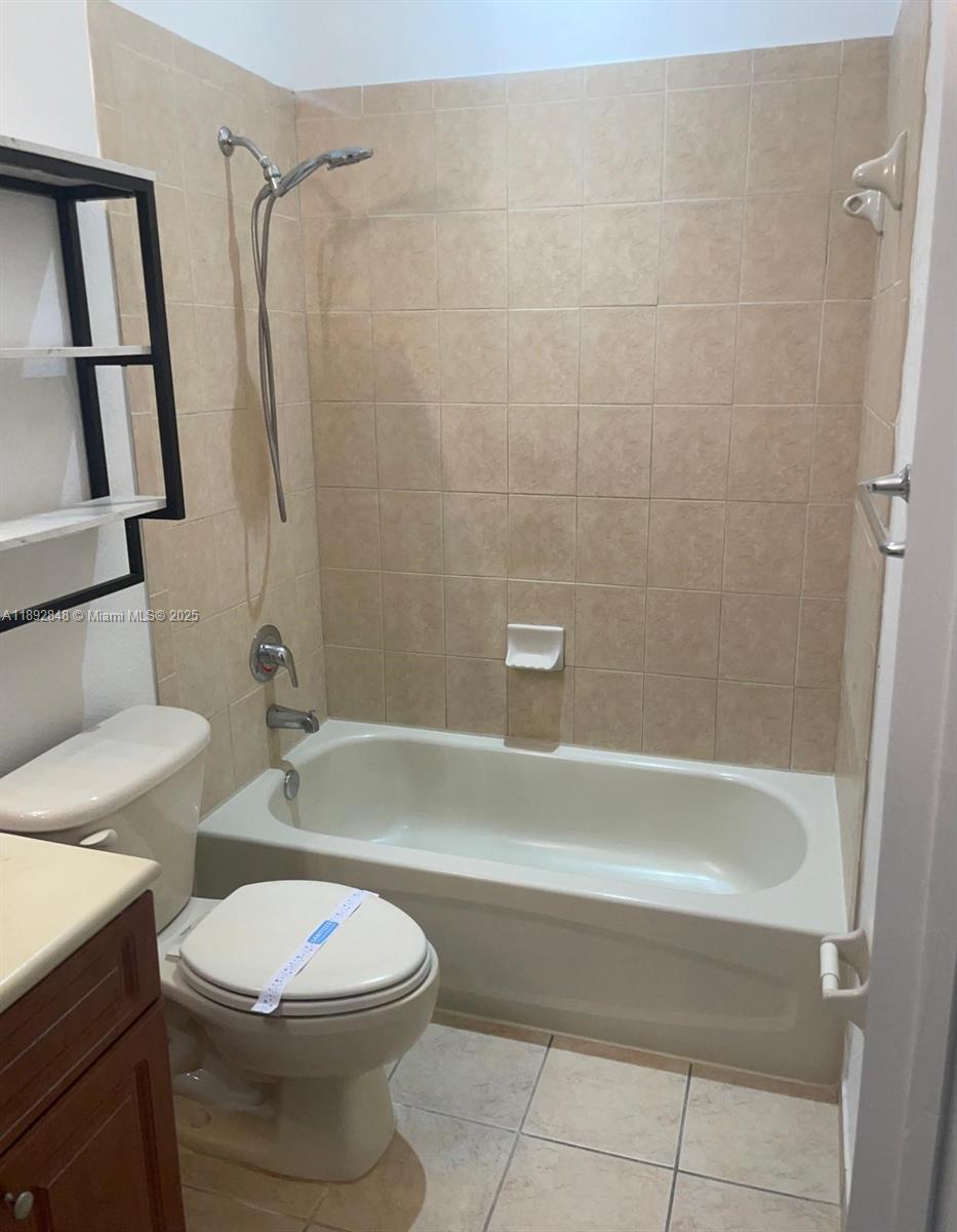 PROMENADE SHORES AT DORAL - Residential Lease