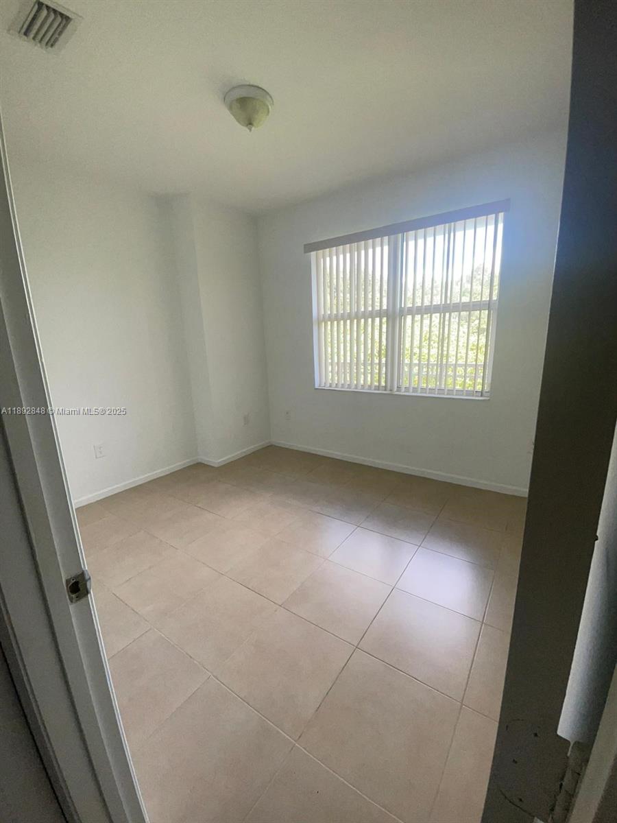 PROMENADE SHORES AT DORAL - Residential Lease