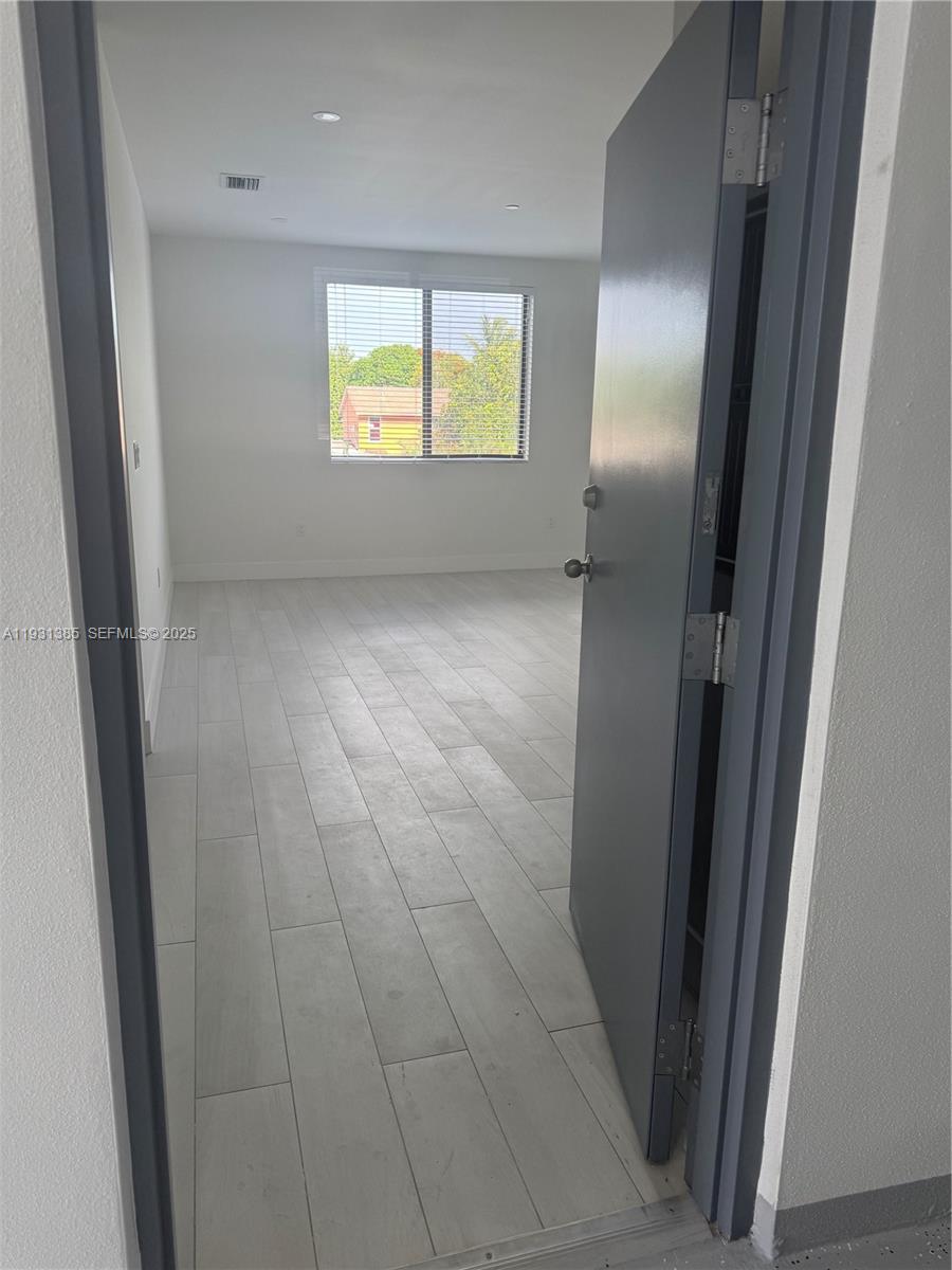 HIALEAH 13TH ADDN AMD PL - Residential Lease