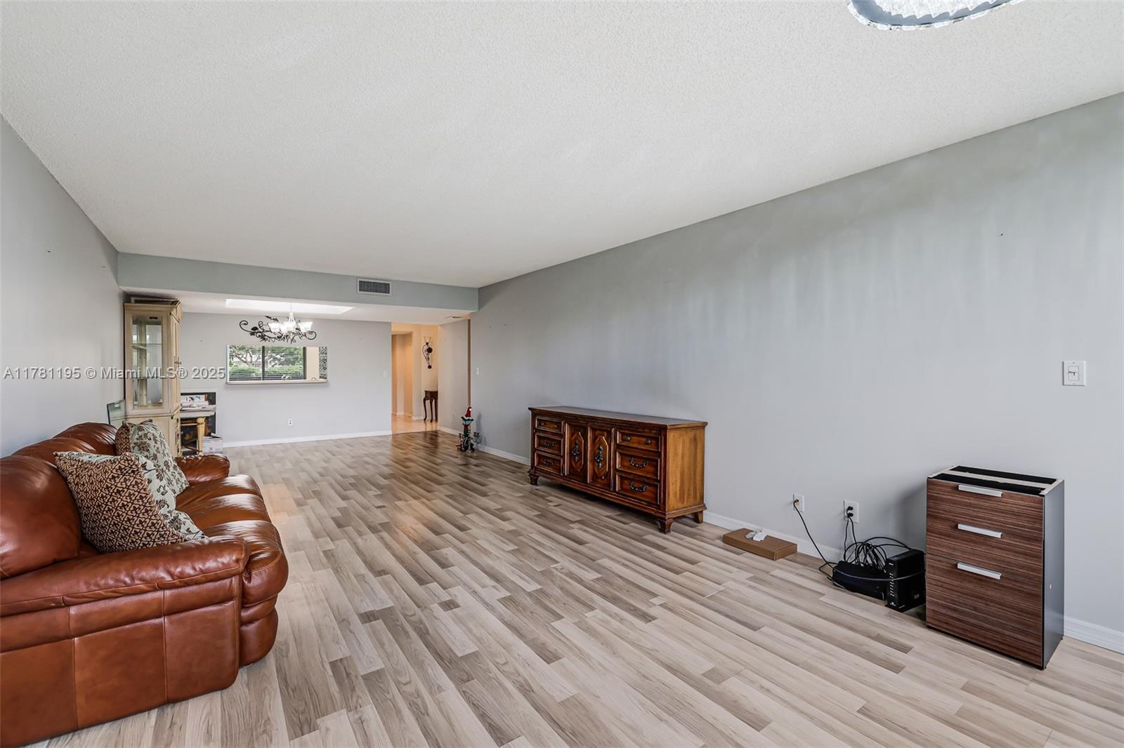 HAMLET AT POINCIANA CONDO - Residential