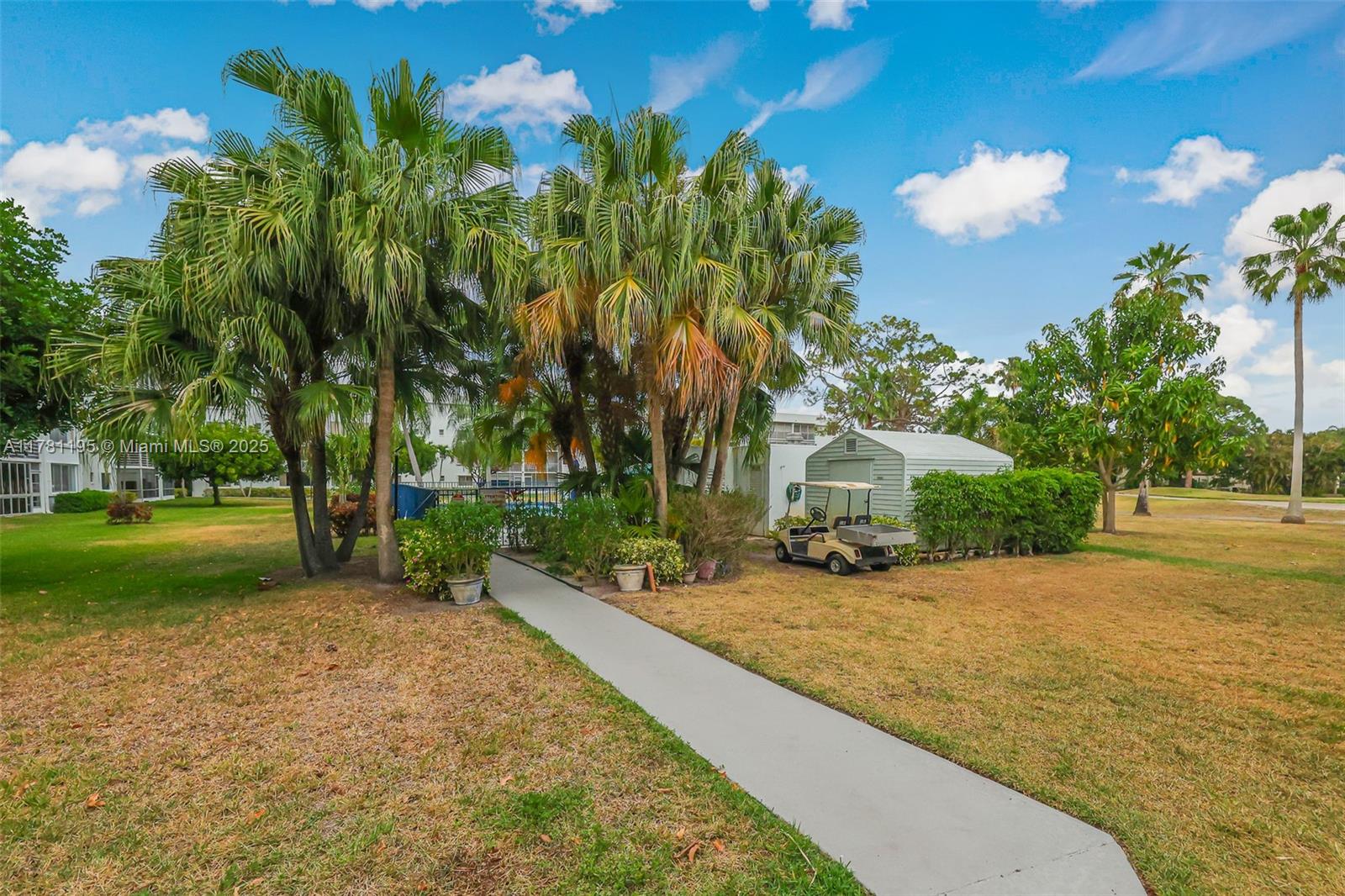 HAMLET AT POINCIANA CONDO - Residential