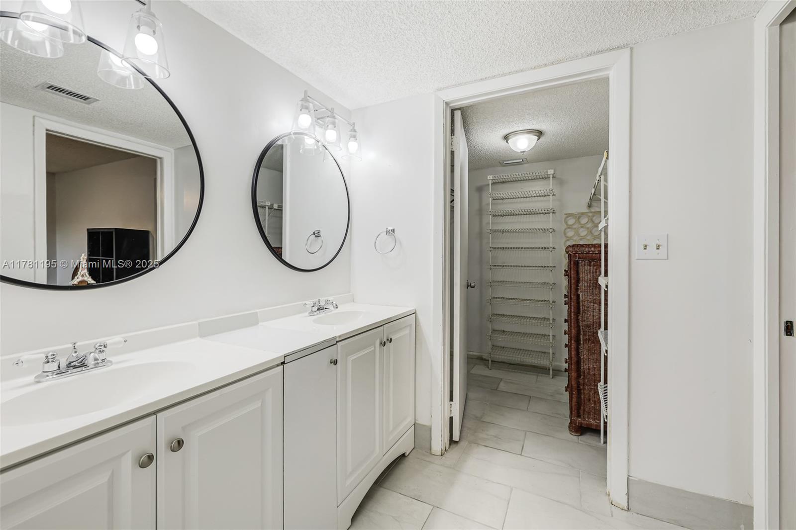 HAMLET AT POINCIANA CONDO - Residential