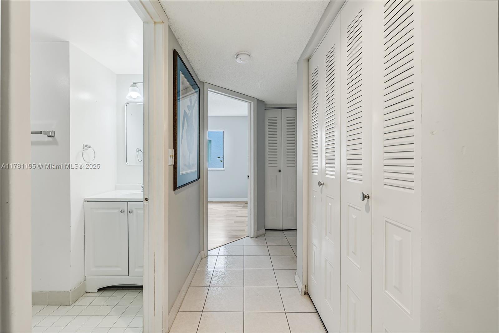 HAMLET AT POINCIANA CONDO - Residential