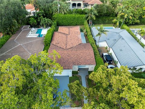 Tiny photo for 829 Malaga Ave, Coral Gables, FL 33134 (MLS # A11977636)