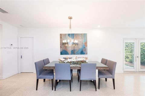 Tiny photo for 829 Malaga Ave, Coral Gables, FL 33134 (MLS # A11977636)