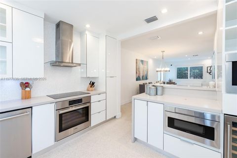 Tiny photo for 829 Malaga Ave, Coral Gables, FL 33134 (MLS # A11977636)