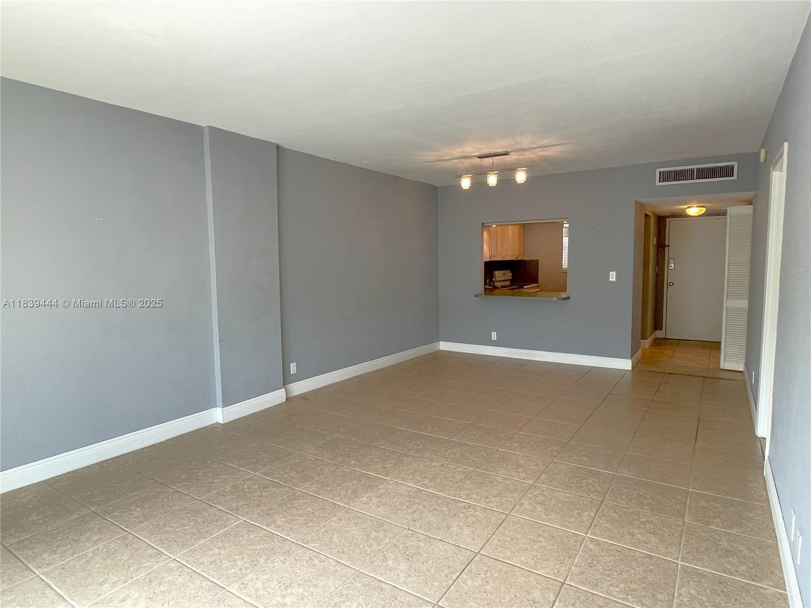 100 Edgewater Dr 309