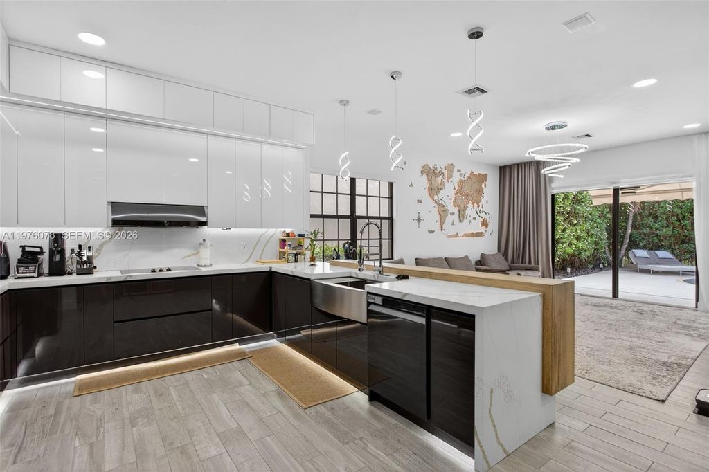 Photo of 11174 NW 72nd Pl, Parkland, FL 33076 (MLS # A11976078)