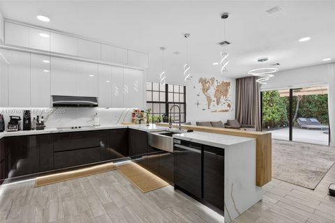 Photo of 11174 NW 72nd Pl, Parkland, FL 33076 (MLS # A11976078)