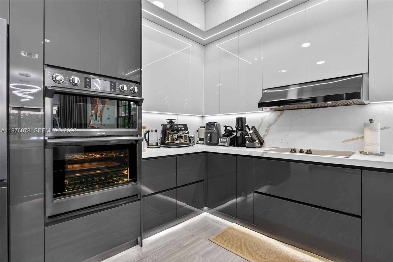 PARKLAND VILLAGE REPLAT O - Residential