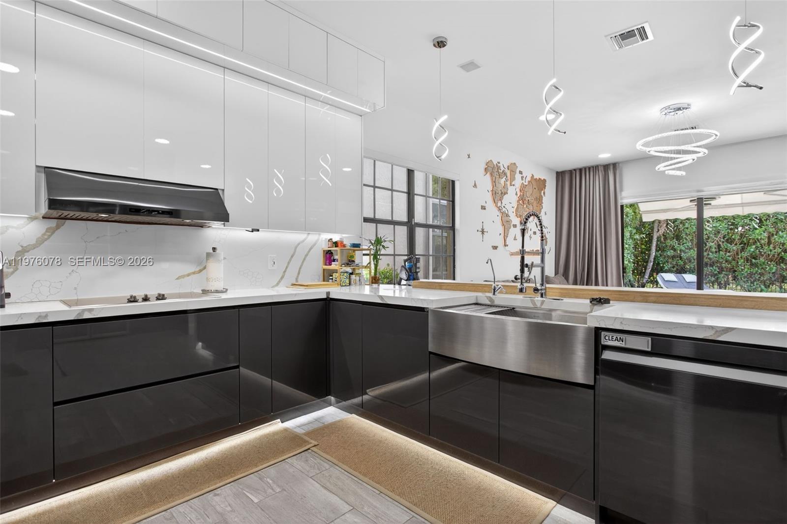 PARKLAND VILLAGE REPLAT O - Residential