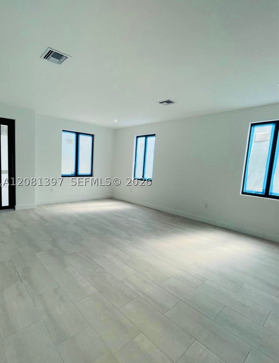 309 NW 7th Ct 1