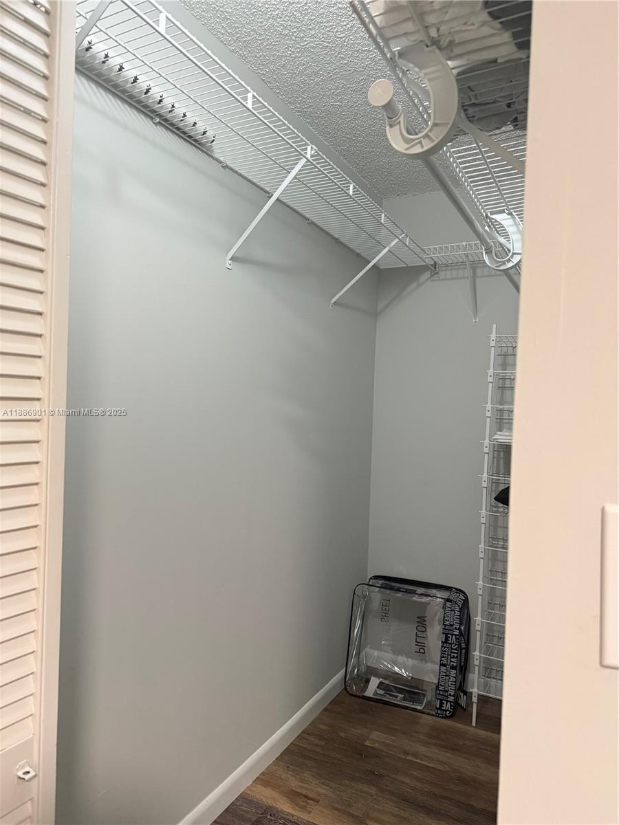 HILLSBORO LANDINGS CONDO - Residential Lease