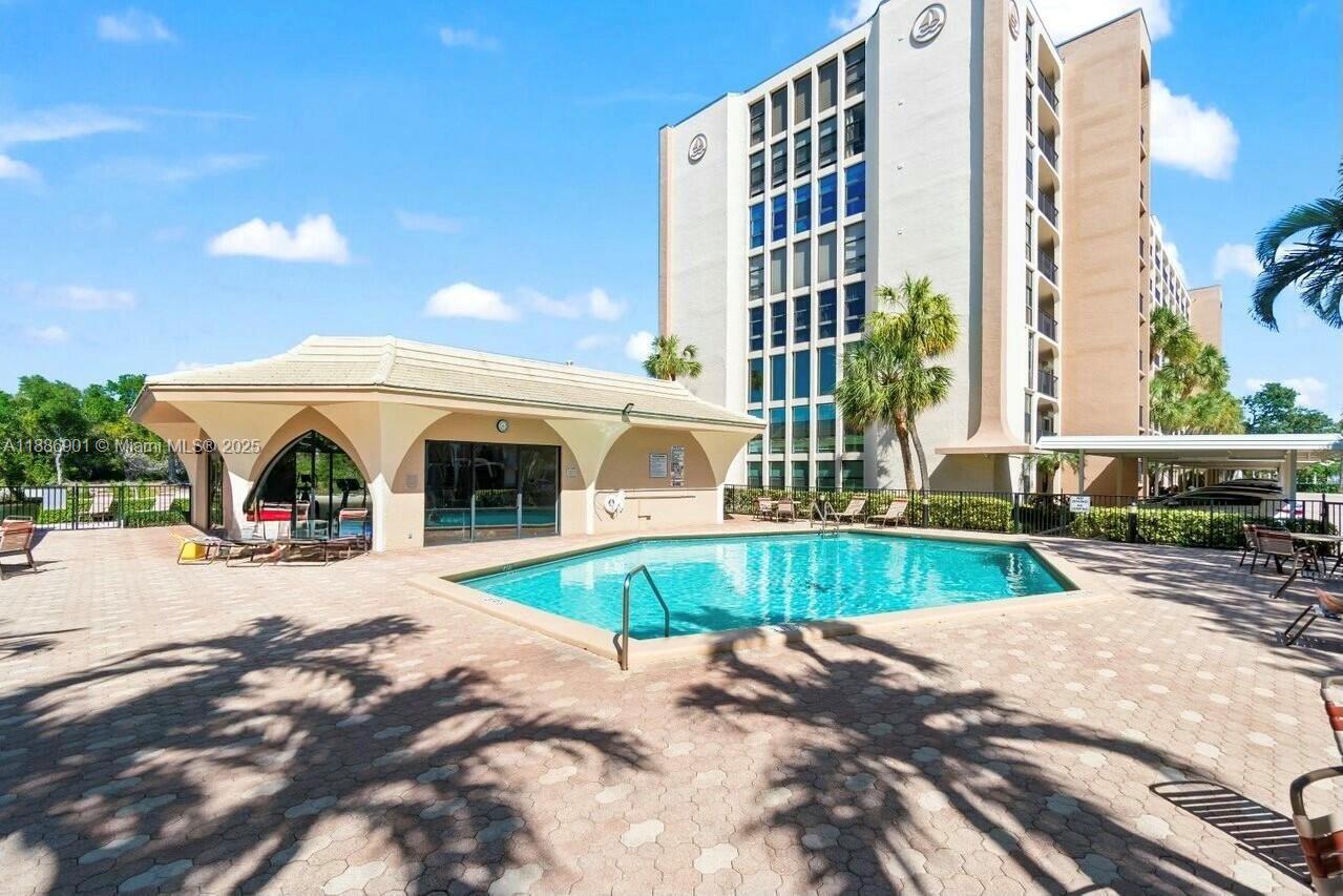 HILLSBORO LANDINGS CONDO - Residential Lease