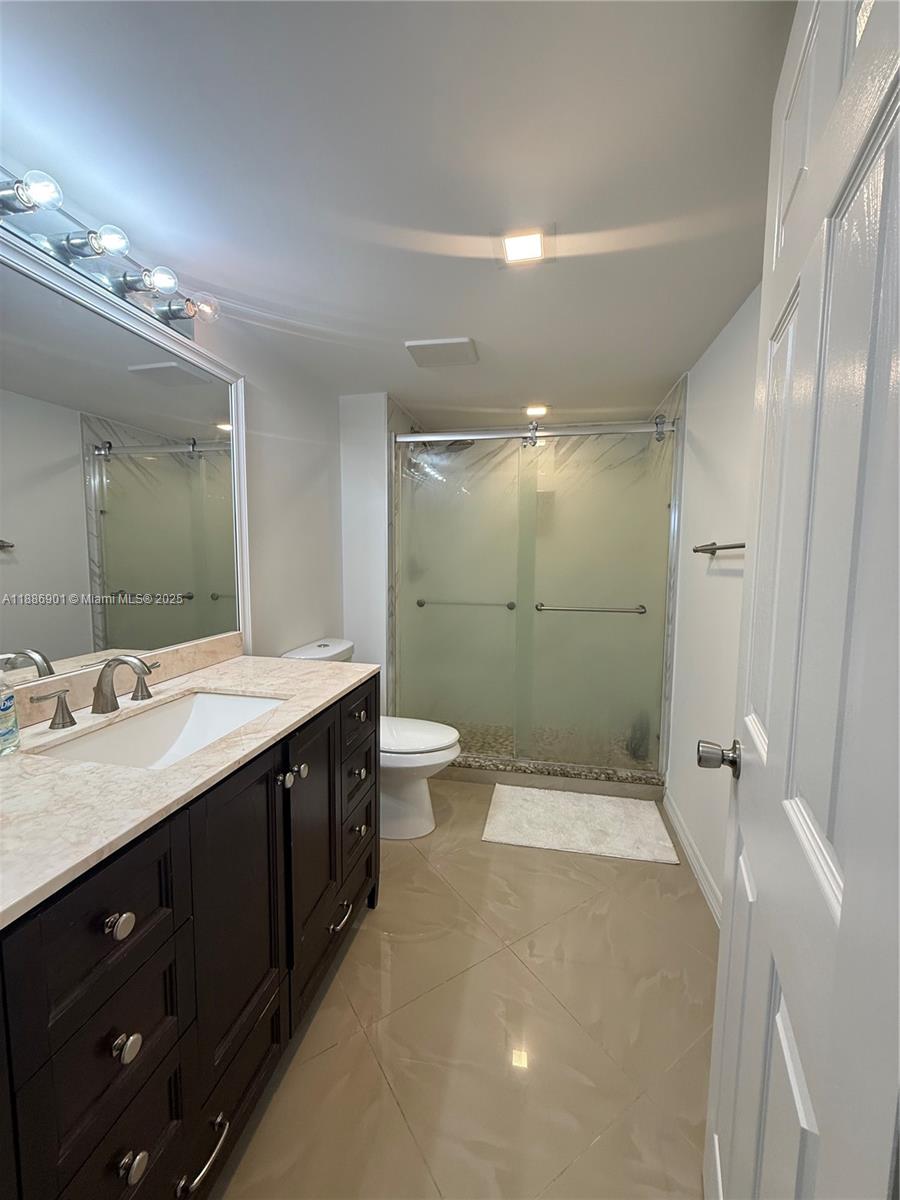 HILLSBORO LANDINGS CONDO - Residential Lease
